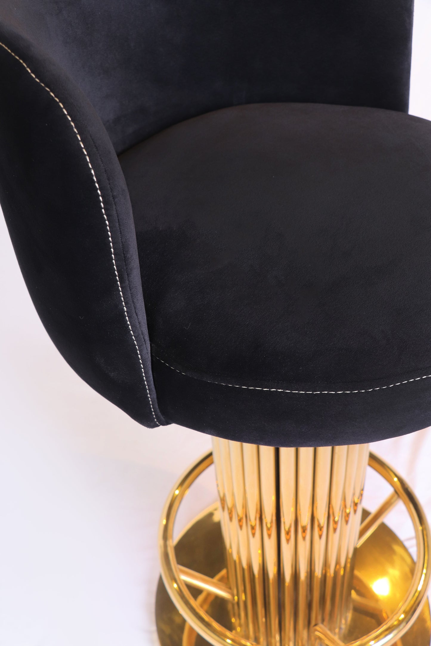 Luxury 360° Swivel Bar Stool – Stainless Steel Frame