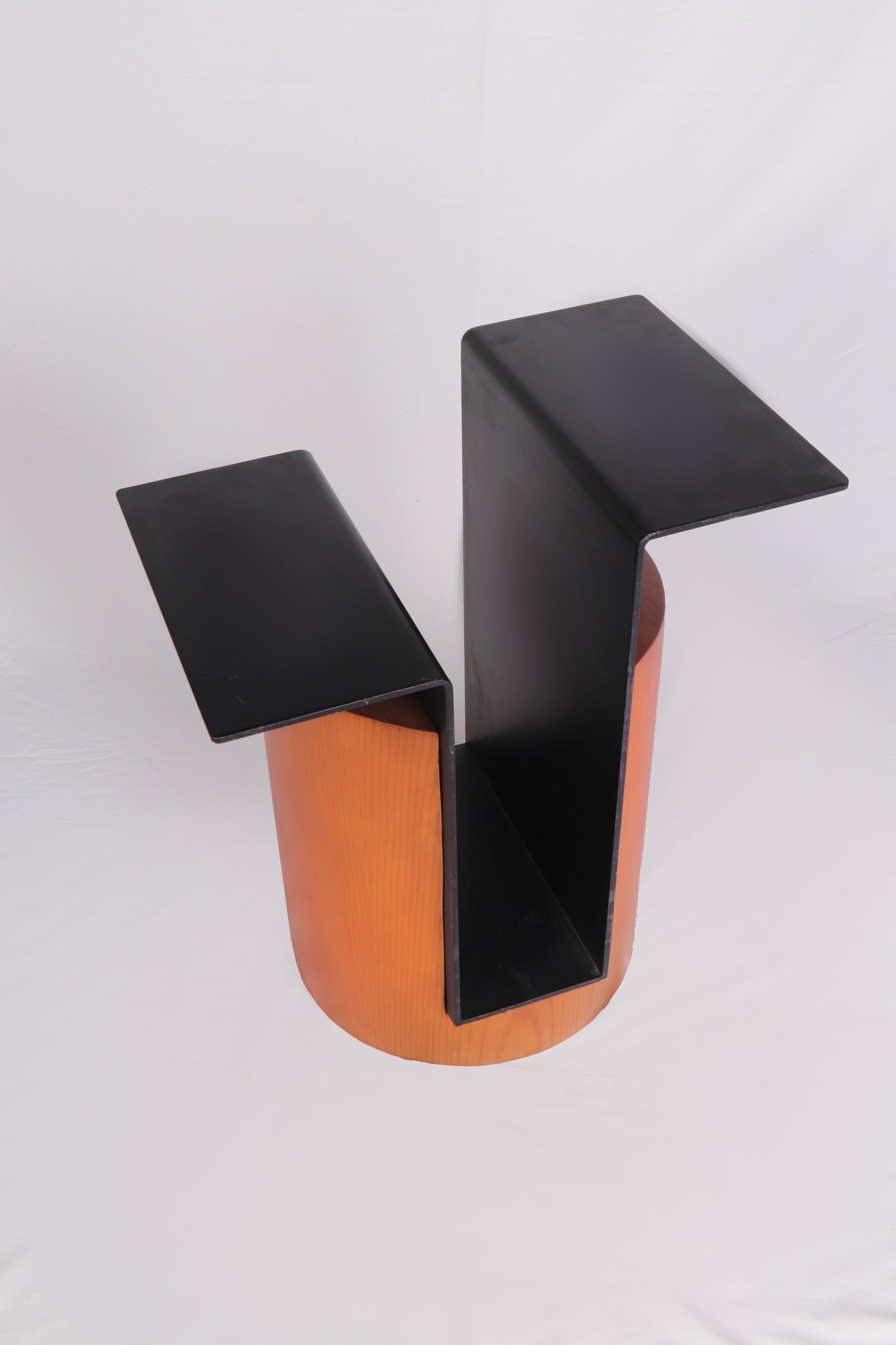 Asymmetrical Wood-Metal Table – Artistic Side Piece for Contemporary Interiors