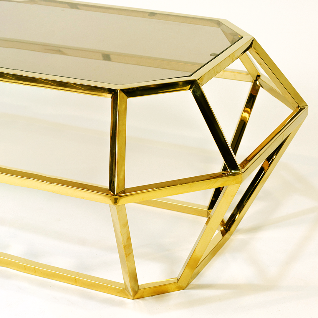 Luxe Diamond Table – Diamond Geometry Frame Detail